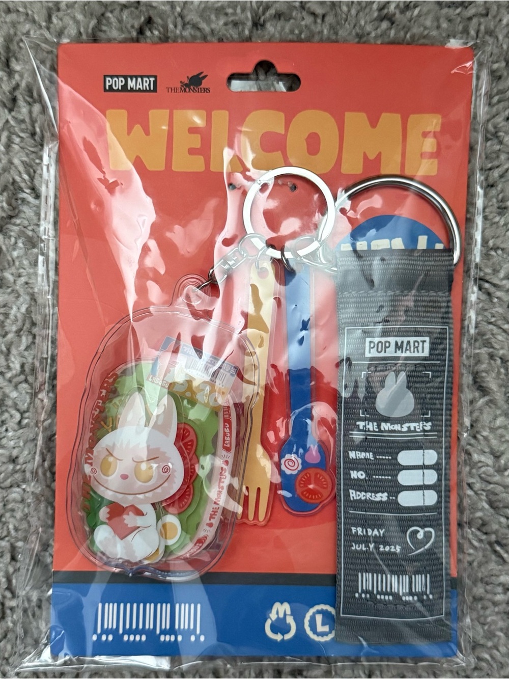 POP MART The Monsters Wacky Mart Welcome Airbag Pendant Labubu Keychain
